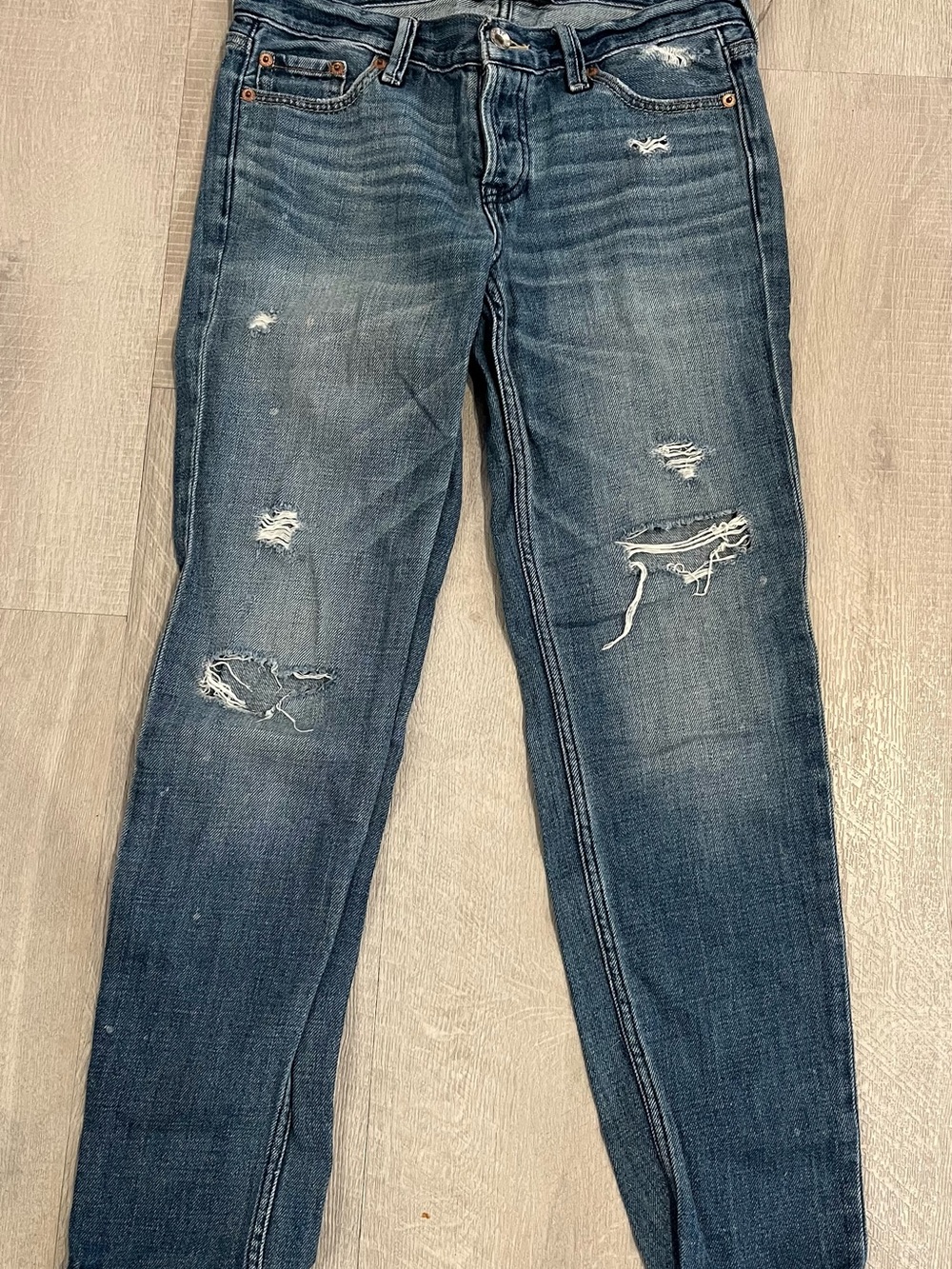 Women’s Abercrombie and Fitch Signature Collection Distressed Jeans W24 L25R